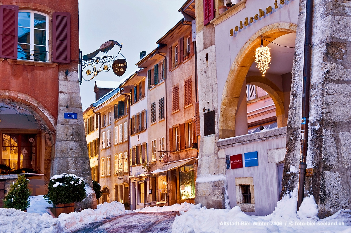 Bildname:  Altstadt-Biel-Winter-2406 Altstadt Biel Bienne im WinterBildgrösse: 4256  x 2832 px /  36.0 x 24.0 cm (300dpi)Stichwörter:  Altstadt,...