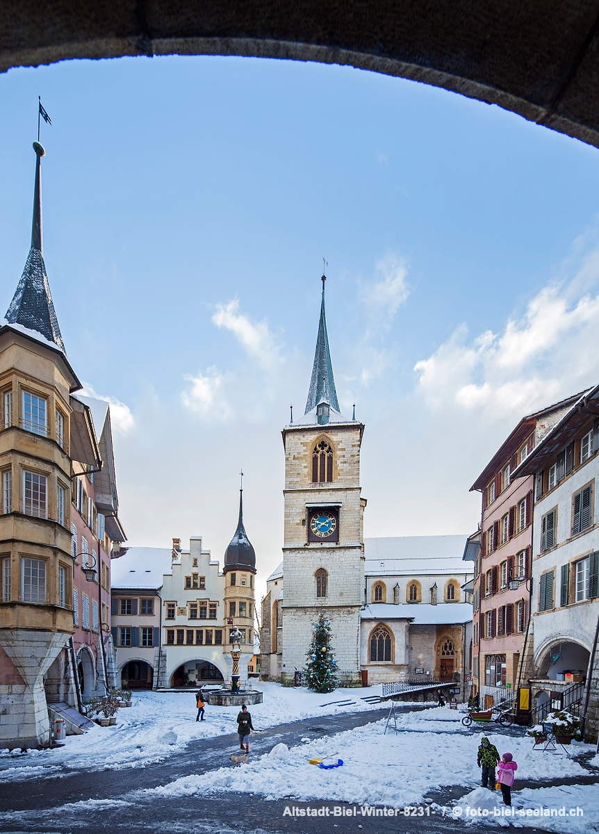 Bildname:  Altstadt-Biel-Winter-8231- Altstadt Biel Bienne im WinterBildgrösse: 3796  x 5281 px /  32.1 x 44.7 cm (300dpi)Stichwörter:  Altstadt,...