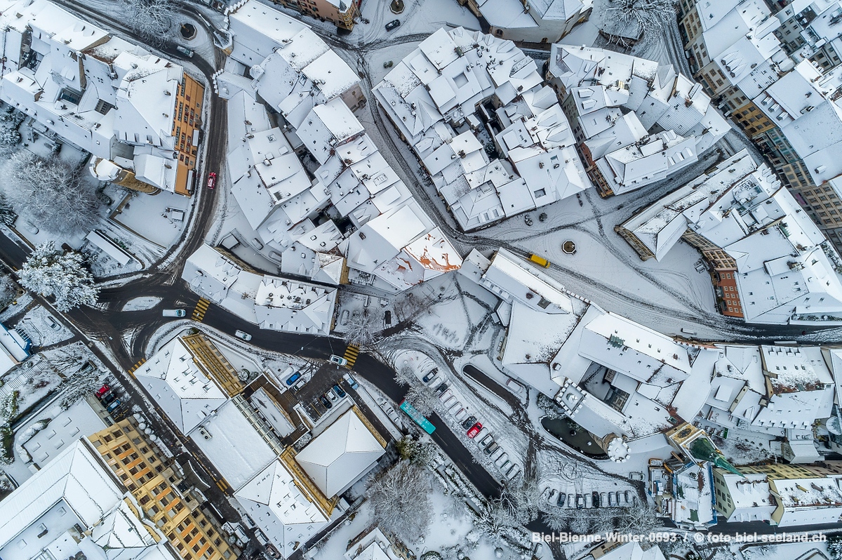 Bildname:  Biel-Bienne-Winter-0693 Stadt Biel im Winter aus der Luft gesehen.Bildgrösse: 5444  x 3627 px /  46.1 x 30.7 cm (300dpi)Stichwörter: ...