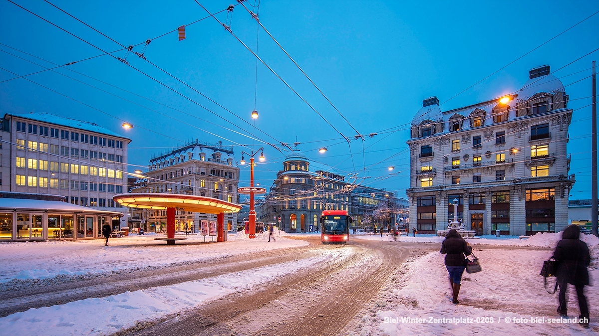 Bildname:  Biel-Winter-Zentralplatz-0206 Winter am Bieler ZentralplatzBildgrösse: 8673  x 4877 px /  73.4 x 41.3 cm (300dpi)Stichwörter:  Biel-Bienne