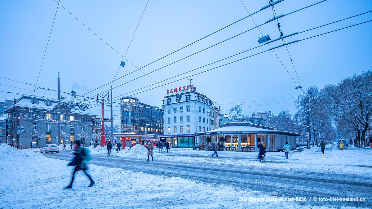 Bildname:  Biel-Zentralplatz-Winter-0236 Winter am Bieler ZentralplatzBildgrösse: 8688  x 4887 px /  73.6 x 41.4 cm (300dpi)Stichwörter:  Biel-Bienne