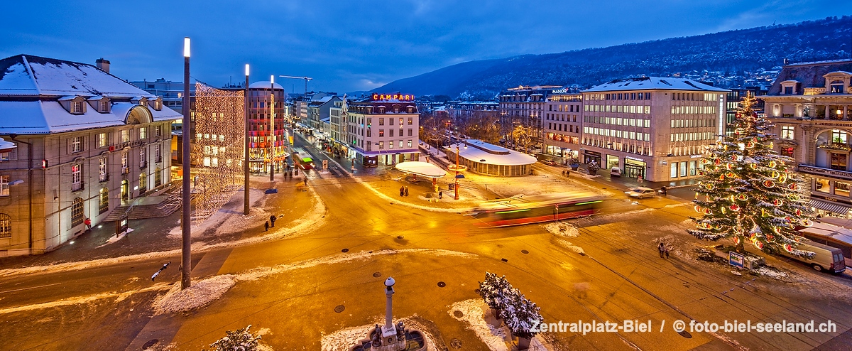 Bildname:  Zentralplatz-Biel Zentralplatz Biel Bienne im WinterBildgrösse: 7676  x 3157 px /  65.0 x 26.7 cm (300dpi)Stichwörter:  Biel, Biel-Bienne,