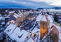 Aarberg im Winter aus der Luft gesehen