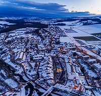 Aarberg im Winter aus der Luft gesehen